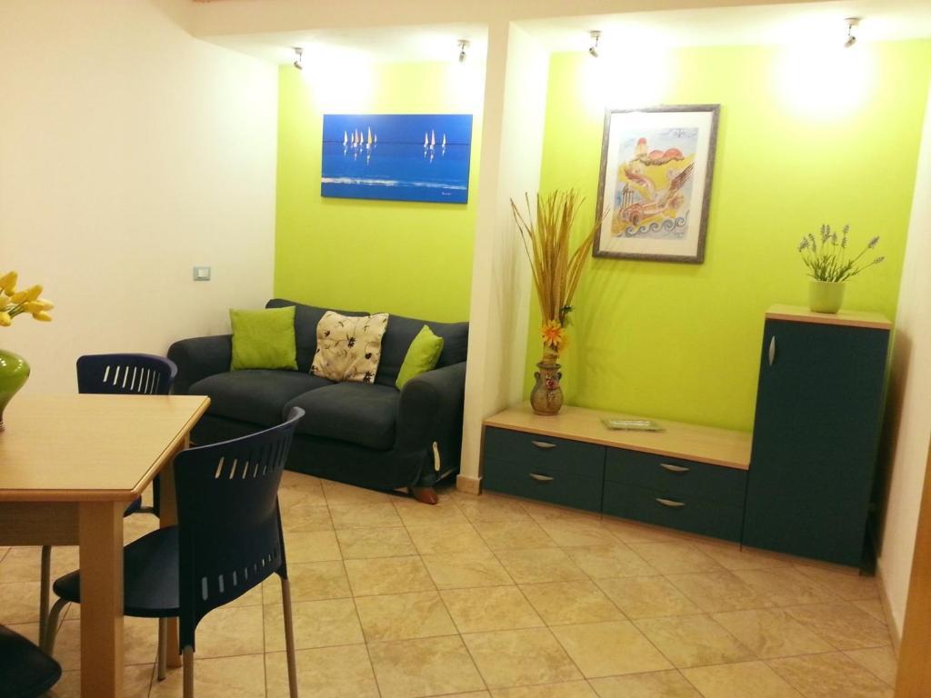 דירות טרפאני Il Cortile Fiorito מראה חיצוני תמונה
